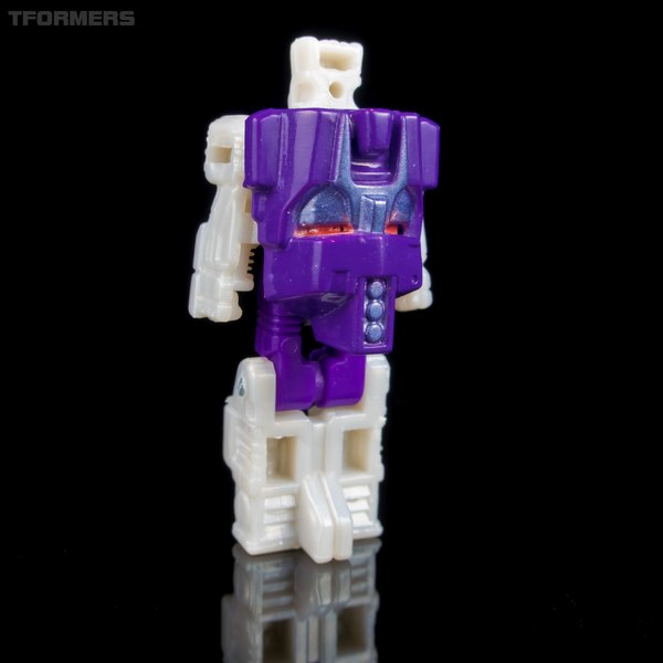 TFormers Gallery   Siege On Cybertron Tidal Wave 037 (37 of 124)